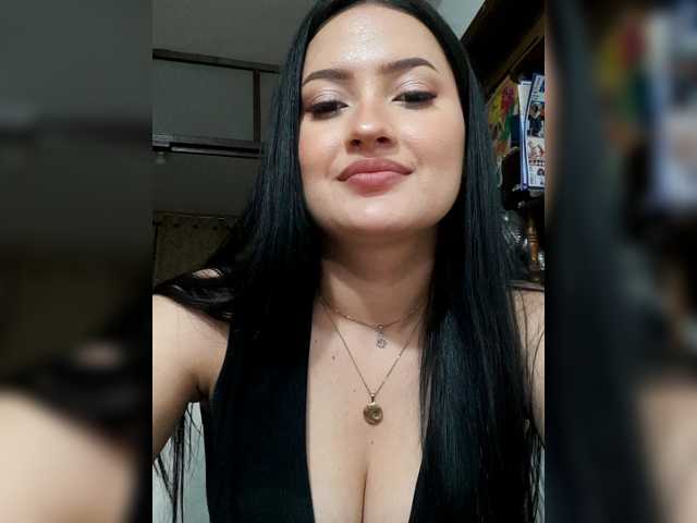 liahsuenos live cam on BongaCams