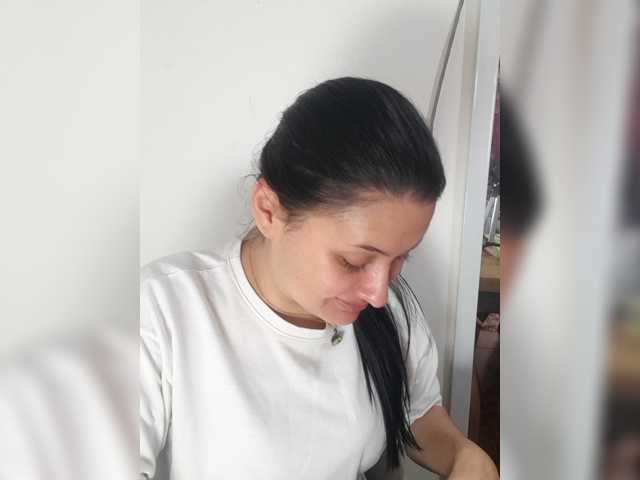 liahsuenos live cam on BongaCams