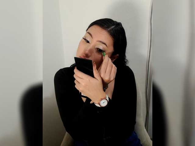 liahsuenos live cam preview