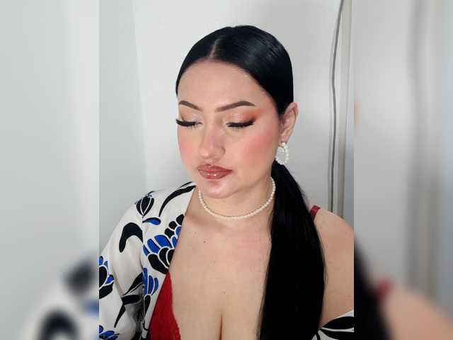 liahsuenos live cam preview