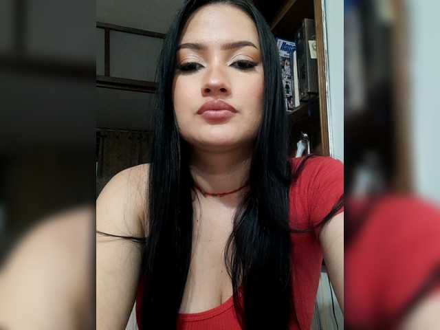 liahsuenos live cam on BongaCams