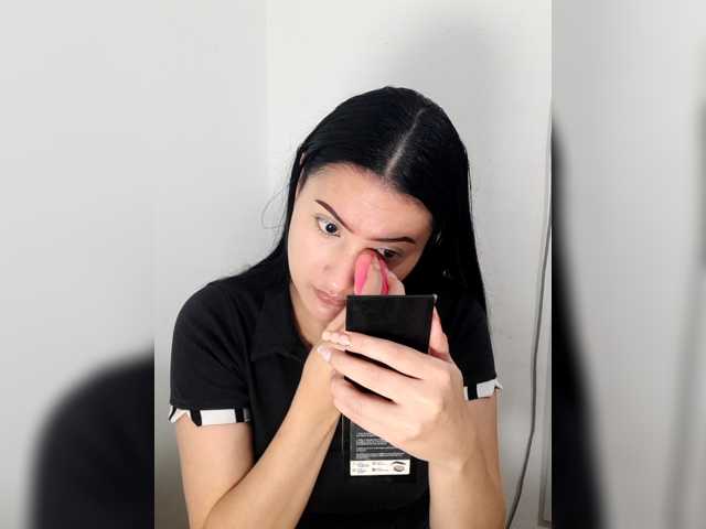 liahsuenos live cam on BongaCams