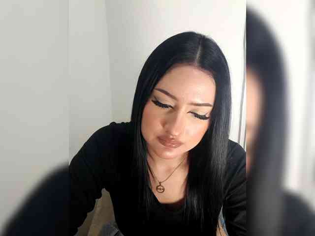 Modelo: liahsuenos