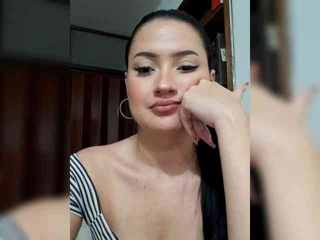 Modelo: liahsuenos