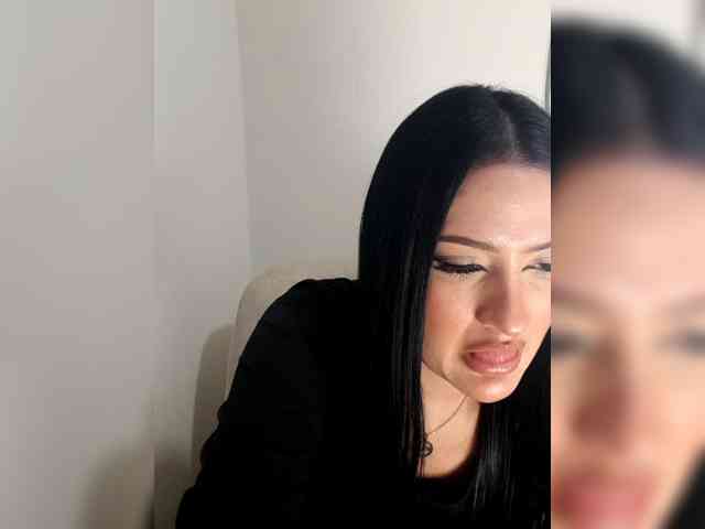 Modelo: liahsuenos