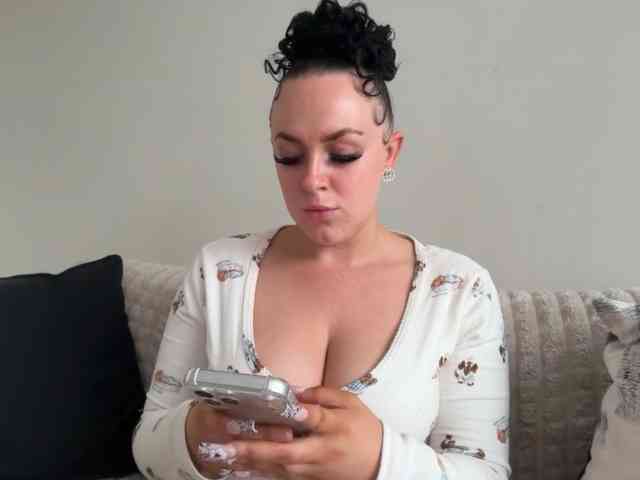 Riri-bstvx webcam