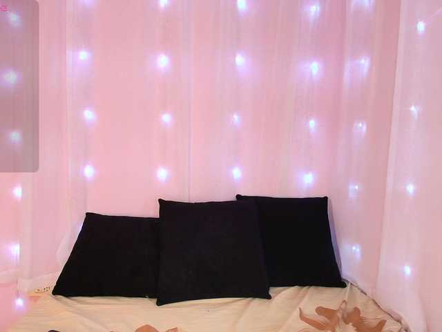 NiinaParker's BongaCams show and profile