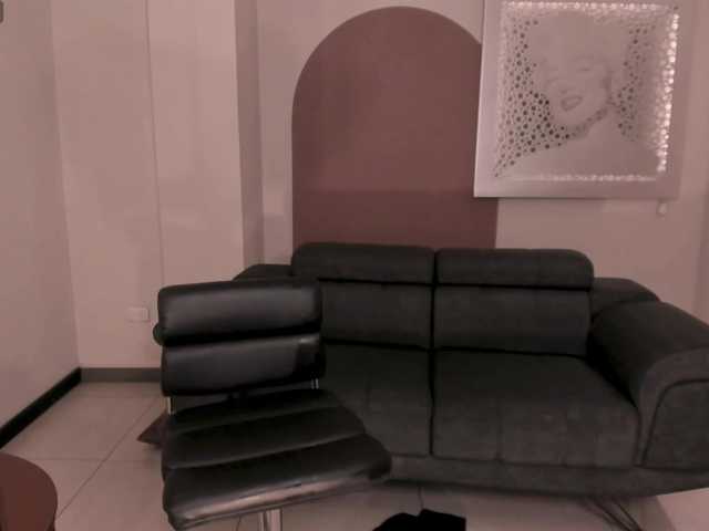DemiNova live cam on BongaCams