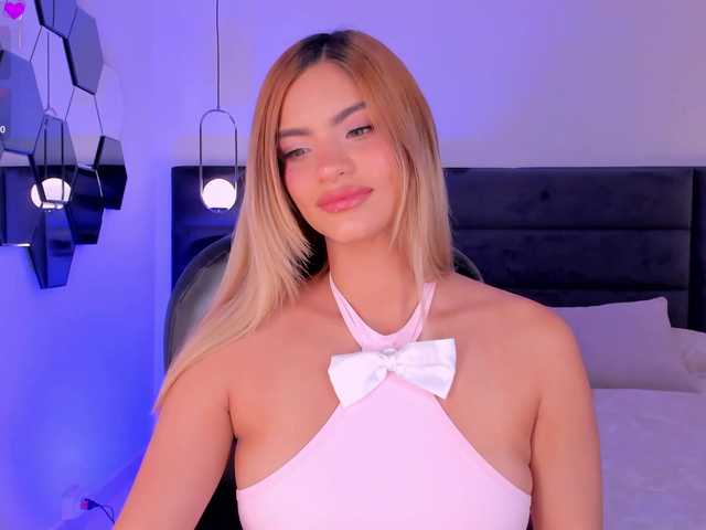 KyomiVelvet live cam on BongaCams