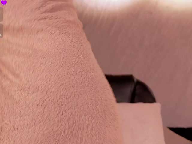 KyomiVelvet live cam
