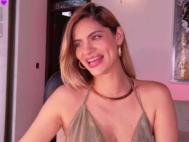 KyomiVelvet live cam on BongaCams
