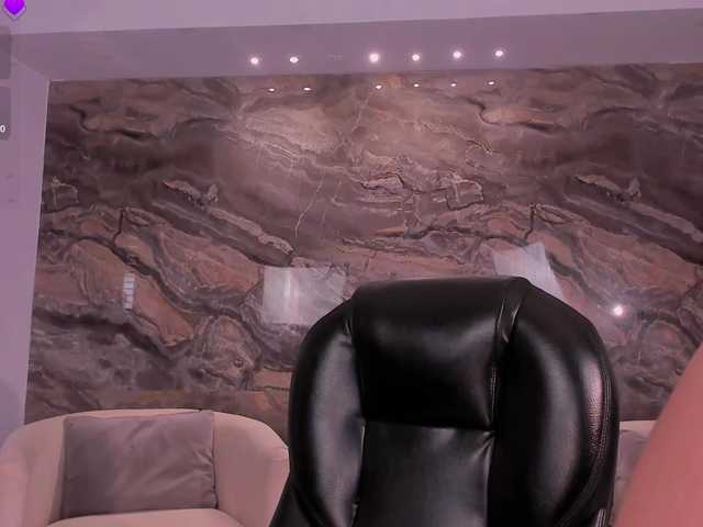 KyomiVelvet live cam on BongaCams