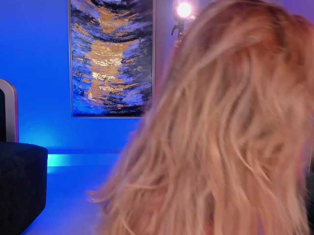 KyomiVelvet live cam on BongaCams