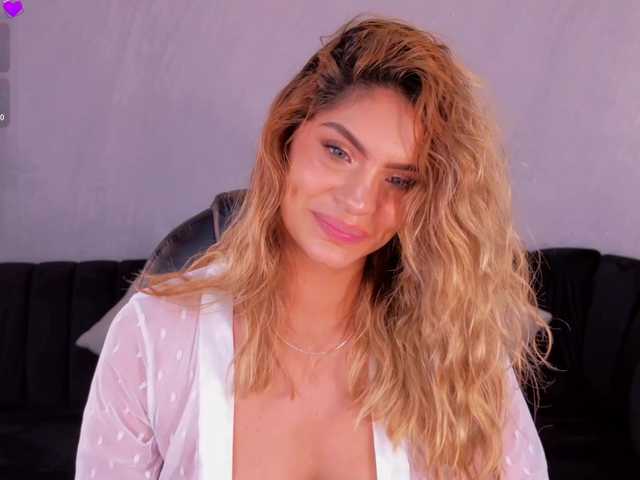 KyomiVelvet live cam on BongaCams
