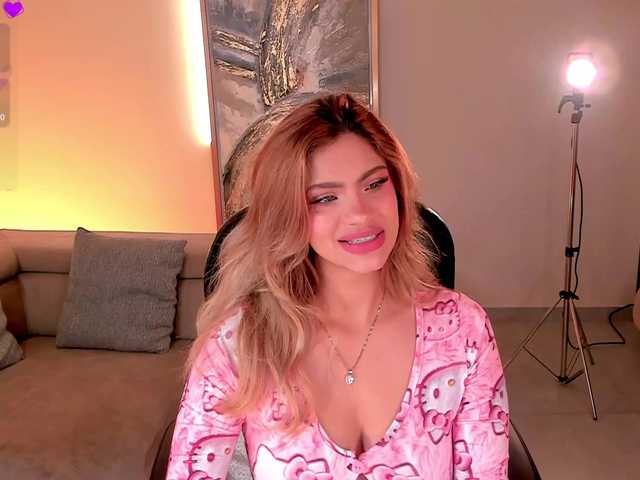 KyomiVelvet live cam on BongaCams