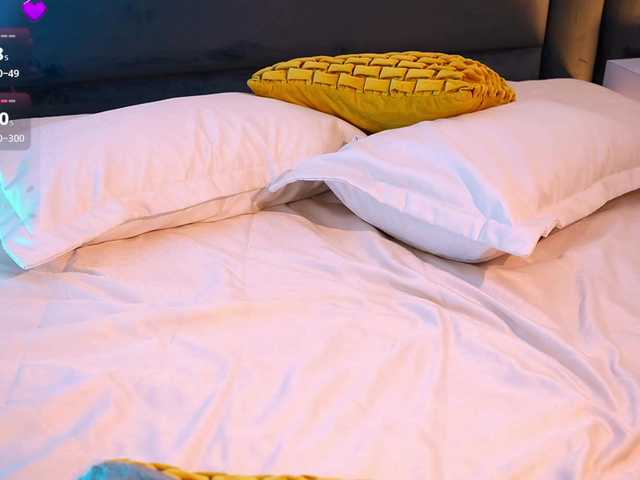 KyomiVelvet live cam on BongaCams