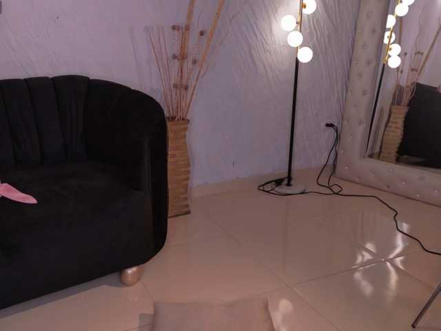 KyomiVelvet live cam on BongaCams