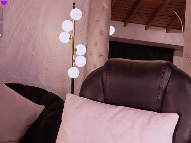 KyomiVelvet live cam on BongaCams