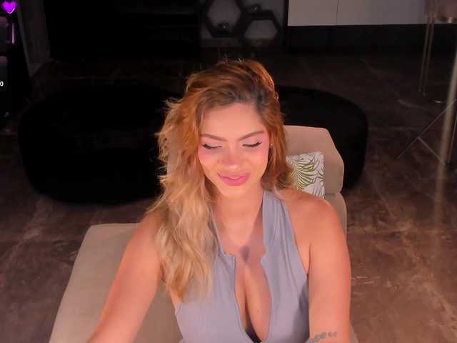 KyomiVelvet live cam on BongaCams