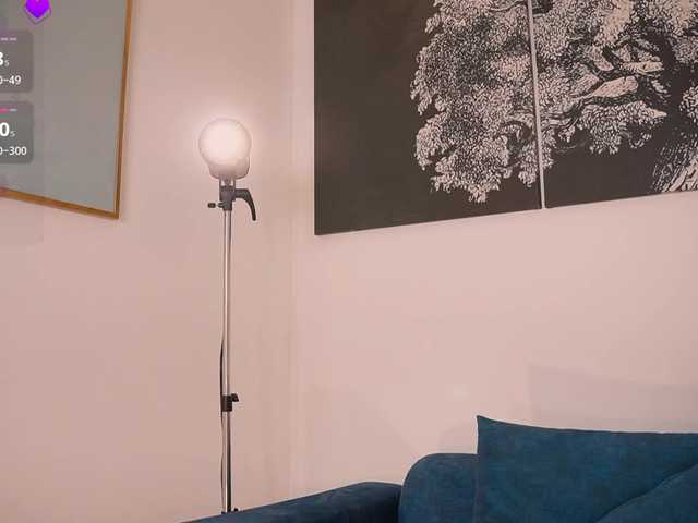 KyomiVelvet live cam preview