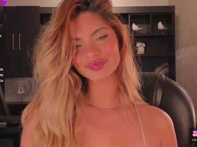 KyomiVelvet Live Webcam on BongaCams