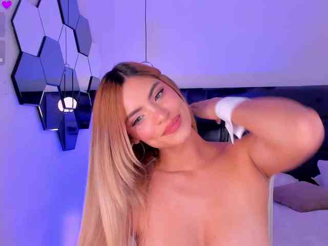 KyomiVelvet Live Webcam on BongaCams