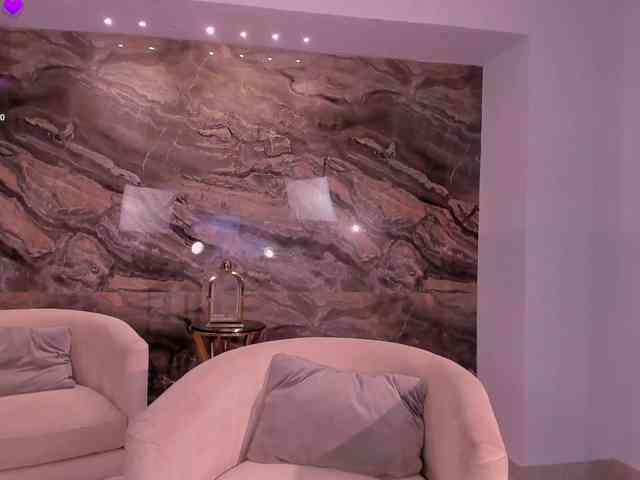 KyomiVelvet webcam