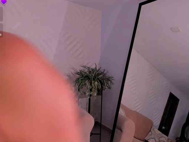 KyomiVelvet webcam