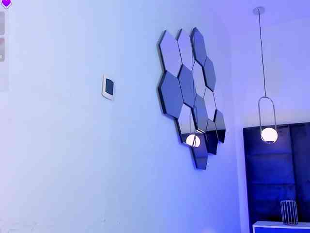KyomiVelvet webcam