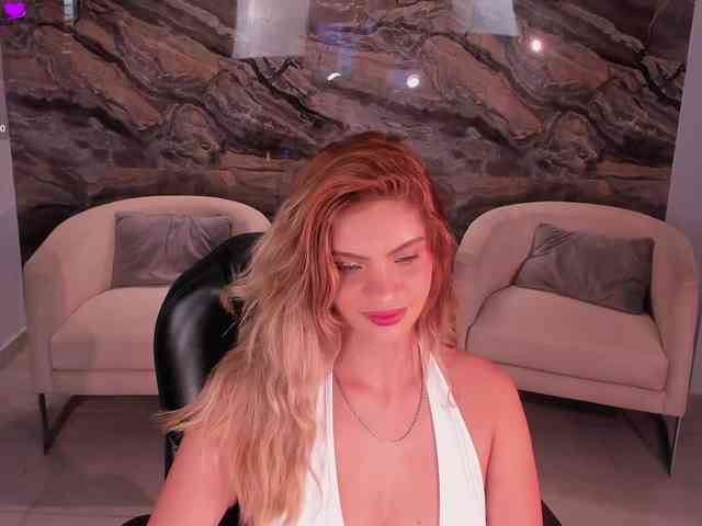 KyomiVelvet webcam
