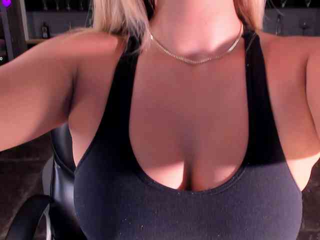 KyomiVelvet webcam