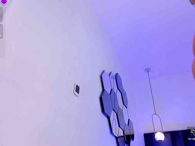 KyomiVelvet webcam