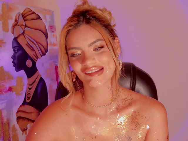 KyomiVelvet webcam