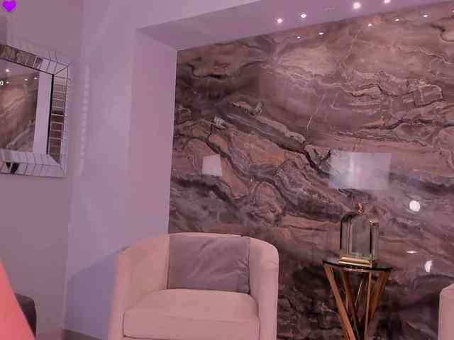 KyomiVelvet webcam