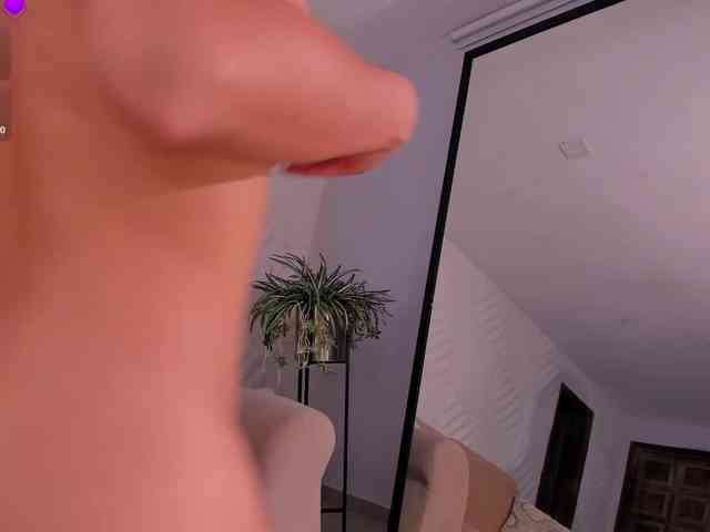 KyomiVelvet webcam