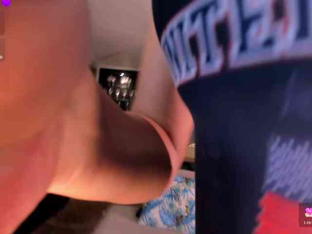 KyomiVelvet webcam
