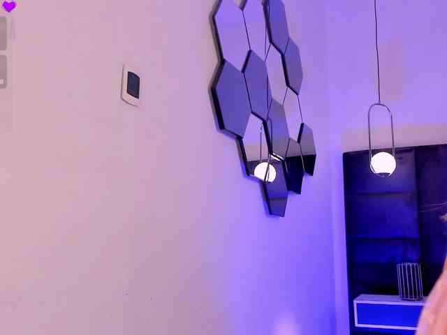 KyomiVelvet webcam