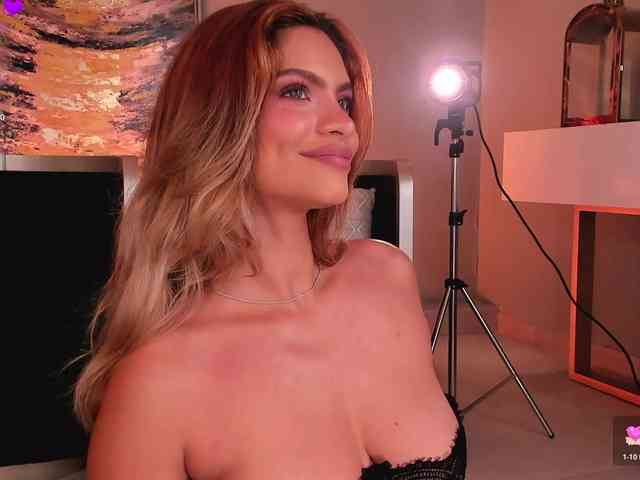 KyomiVelvet webcam