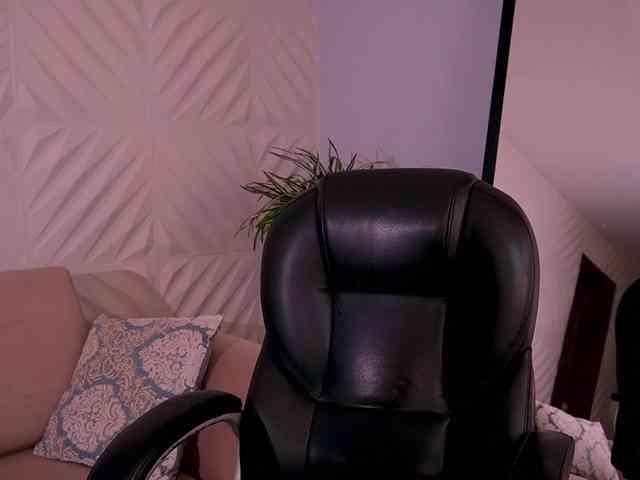 KyomiVelvet webcam