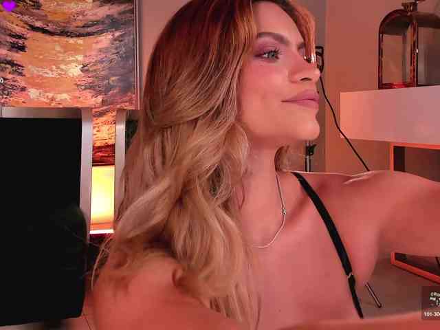 KyomiVelvet webcam