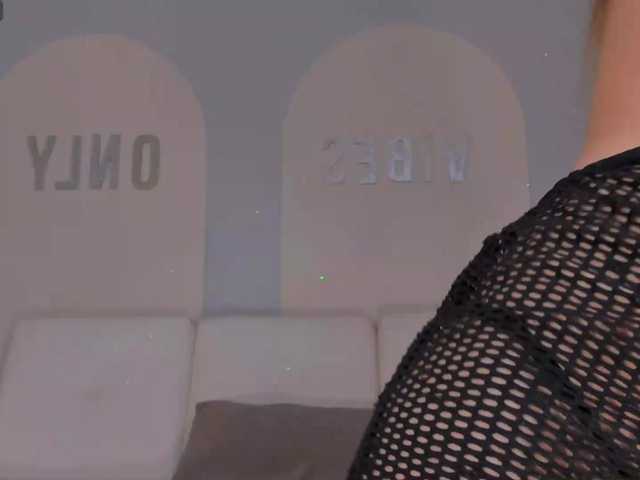 IsabellaMoretti live webcam show