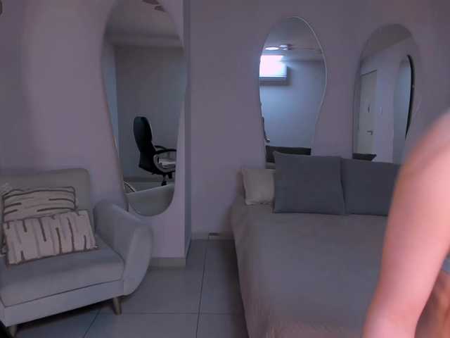 IsabellaMoretti live cam on BongaCams