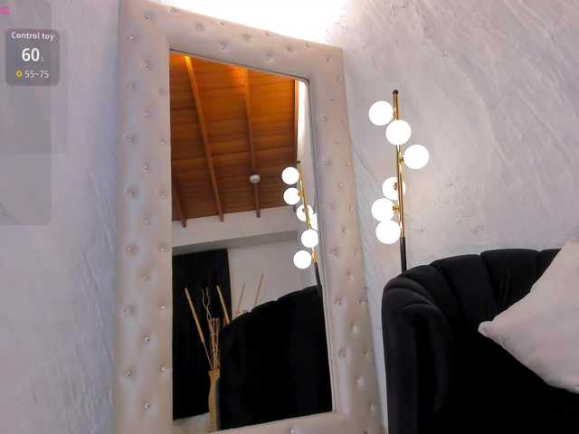 IsabellaMoretti live cam on BongaCams