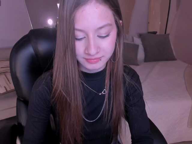 IsabellaMoretti's BongaCams show and profile