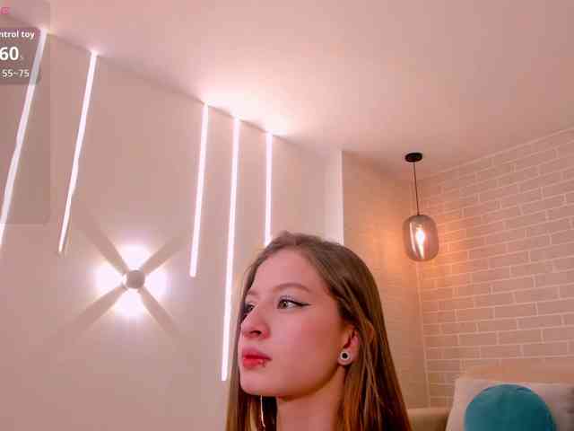 IsabellaMoretti webcam