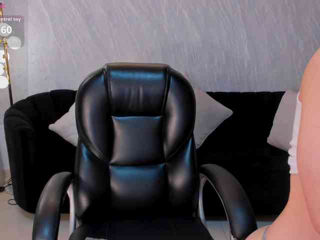 IsabellaMoretti webcam