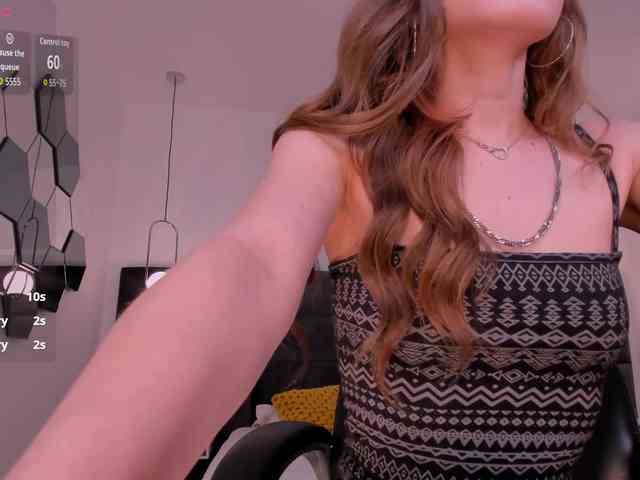 IsabellaMoretti webcam