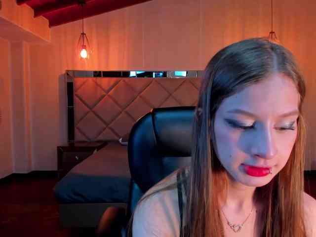 IsabellaMoretti webcam