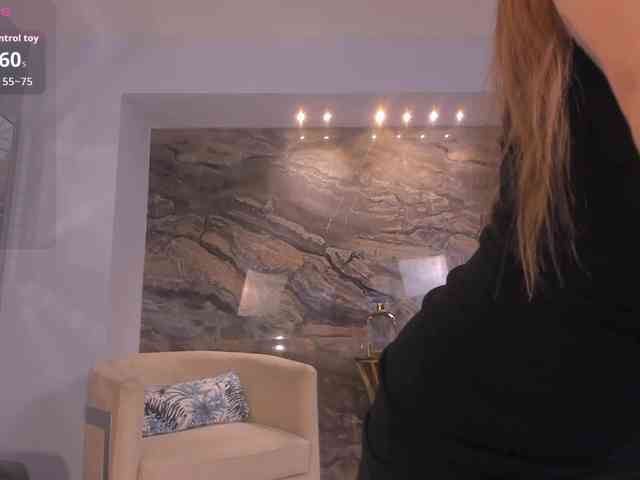 IsabellaMoretti webcam
