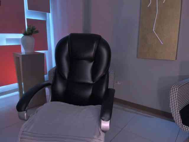 IsabellaMoretti webcam